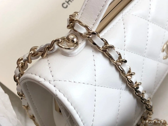Firstbag Ru CHANEL HOLDER WITH FLAP CHAIN PHONE 0714